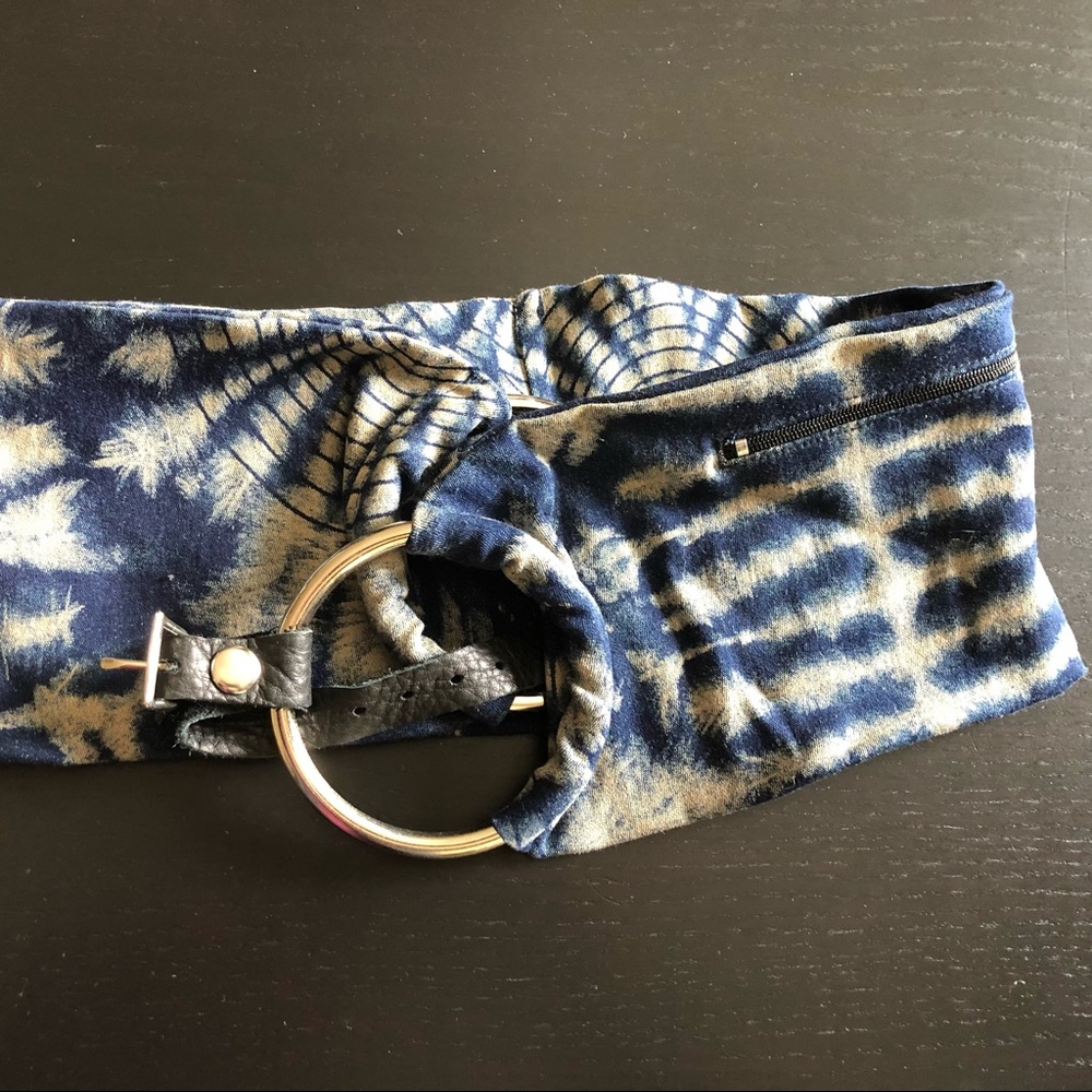 Hipssisters hip belt with pockets